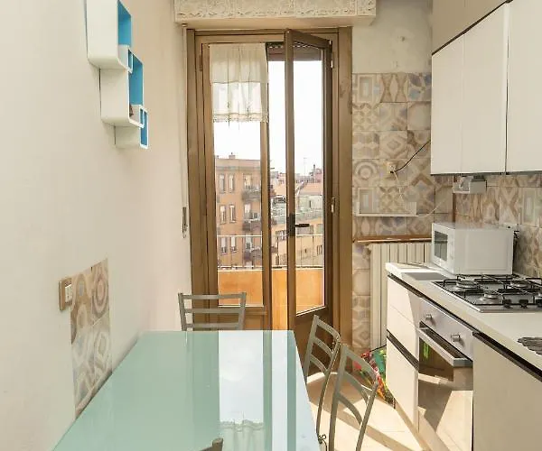Central Apartment Milano Apartment